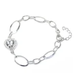 Дамска сребърна гривна проба 925 с елемент във формата на сърце с голям камък цирконии