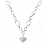 Дамско сребърно колие проба 925 с родиево покритие с висулка във формата на сърце инкрустирано с циркоениеви камъни