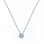 Дамско сребърно колие проба 925 със висулка във формата на кръгъл нежен камък цирконий