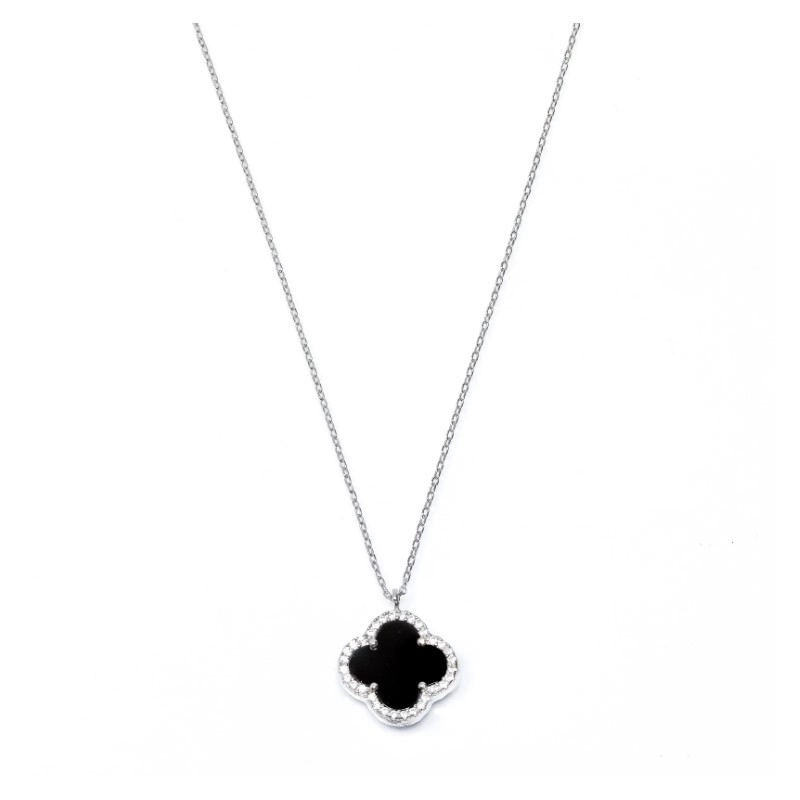 Дамско сребърно колие проба 925 с елемент във формата на детелина от черен оникс инкрустирана с фини цирконии тип ван клиифт