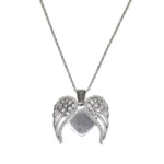 Дамско сребърно колие проба 925 с висулка във формата на отварящи се ангелски крила и сърце
