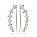 Нежни сребърни дамски обеци с родиево покритие във формата на игла инкрустирано с камъни цирконий
