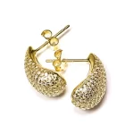 дамски сребърни обеци проба 925 в златист цвят във формата на капка обсипани с фини цирконии