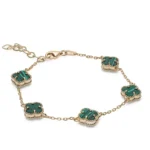 Невероятна сребърна гривна в златист цвят със зелен седеф във формата на детелини